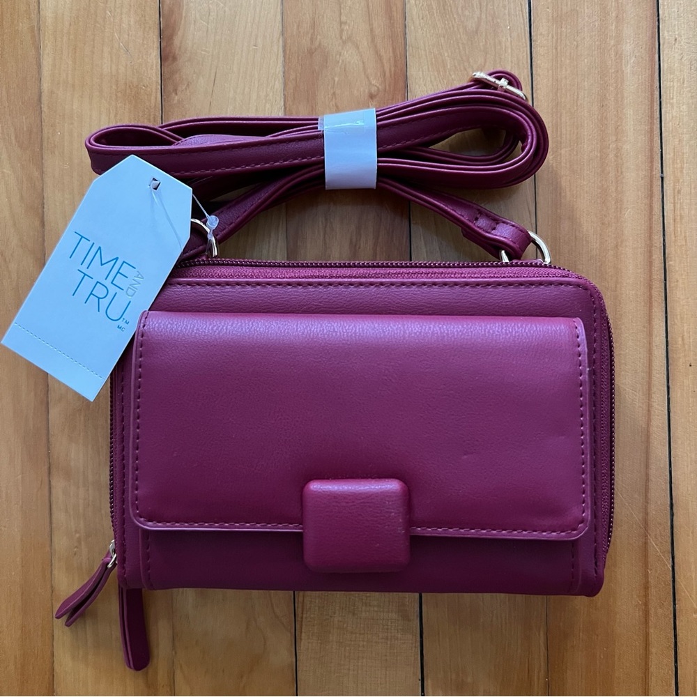 NWT TIMELESS CROSSBODY BAG
